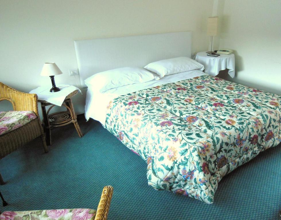 Hotel Nautilus Valmadrera Room photo