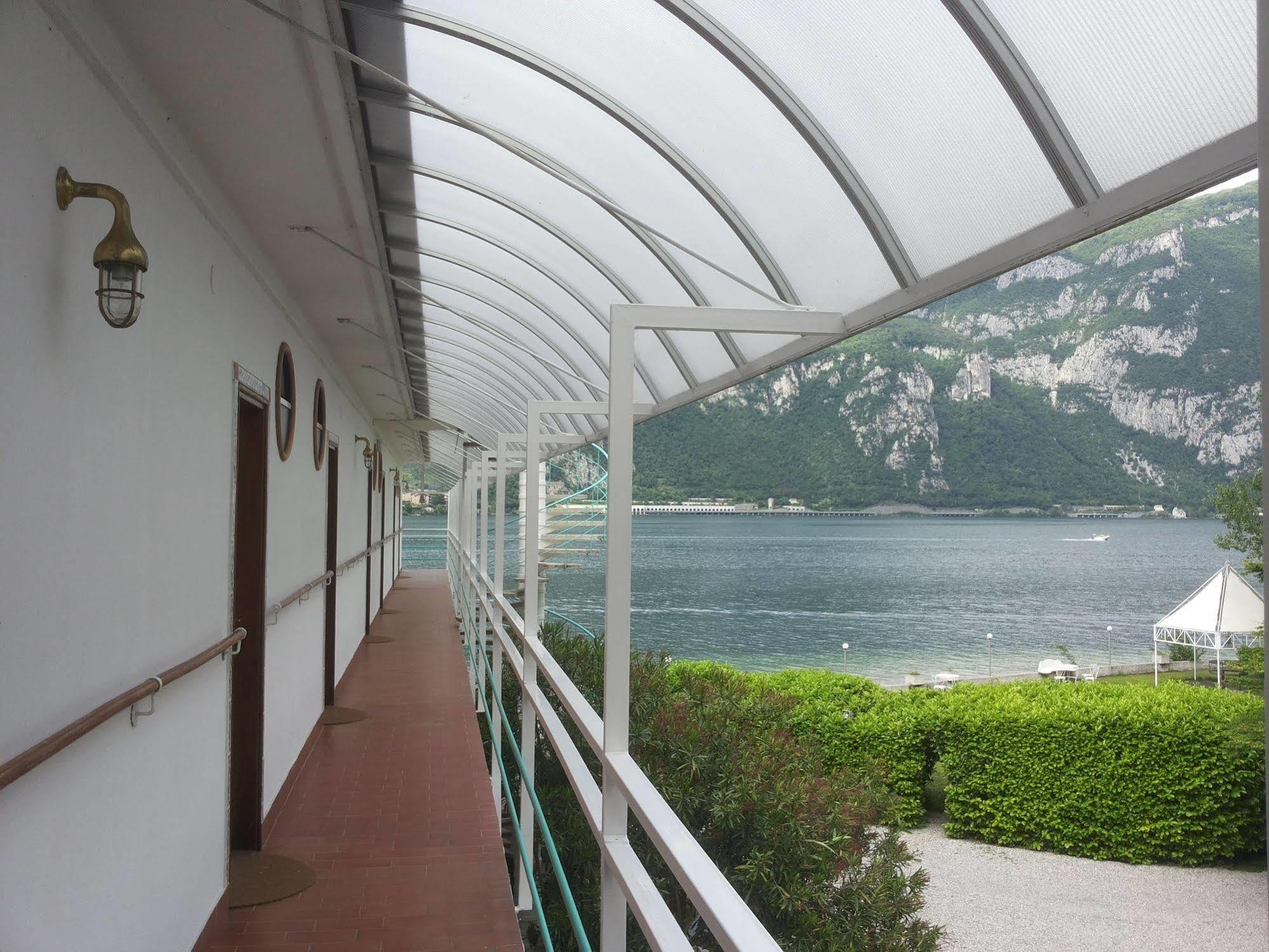 Hotel Nautilus Valmadrera Exterior photo